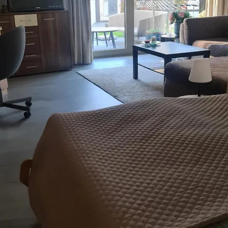 Gaestewohnung Direkt An Der Wallmauer アパート ノイブランデンブルク